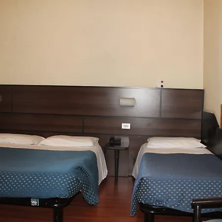 Otel Catalani E Madrid 2*