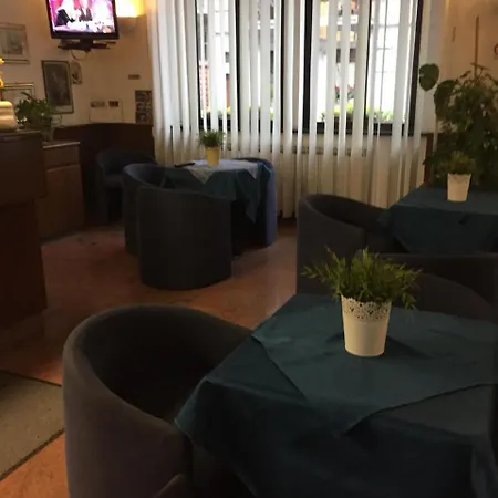Catalani E Madrid Hotel Milano