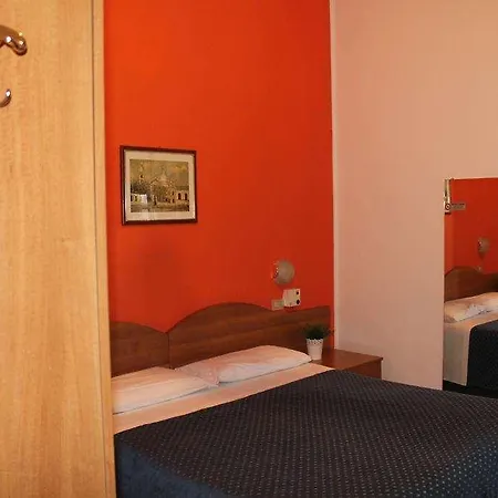 Hotell Catalani E Madrid