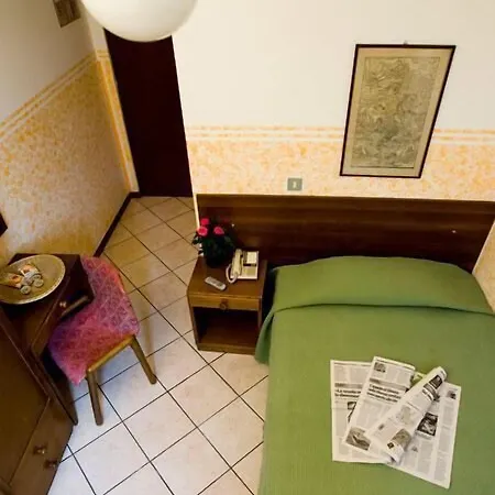 Hotel Catalani E Madrid 2*